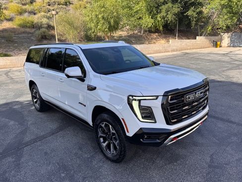 Used 2025 GMC Yukon XL AT4 Ultimate image 1
