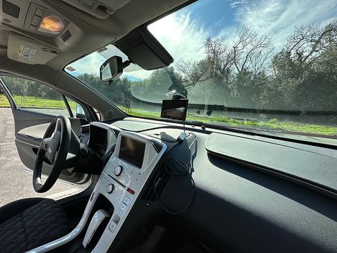 Used 2013 Chevrolet Volt Sedan 4D image 21