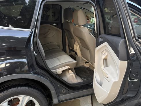 Used 2013 Ford Escape SE FWD image 16