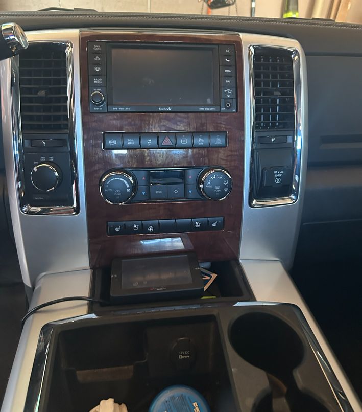 Used 2012 RAM 2500 Laramie AWD/4WD image 10