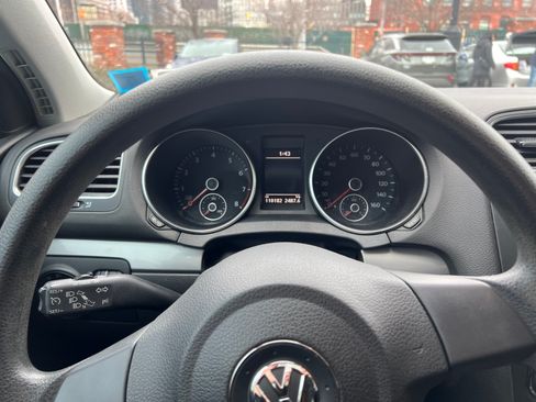 Used 2012 Volkswagen Golf 2-Door image 12