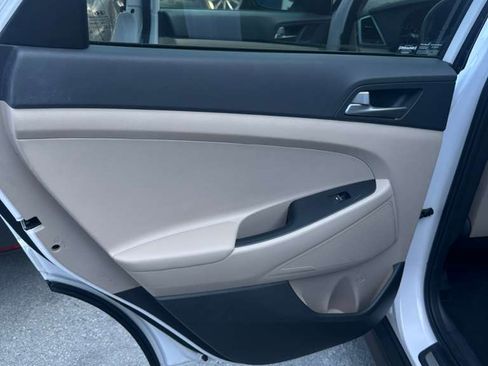 Used 2016 Hyundai Tucson Limited image 25