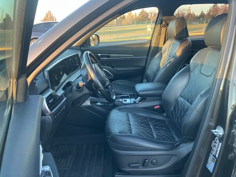 Used 2023 Kia Telluride EX X-Line image 11
