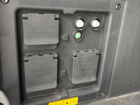 Used 2023 Ford F150 Lightning Platinum AWD/4WD image 24