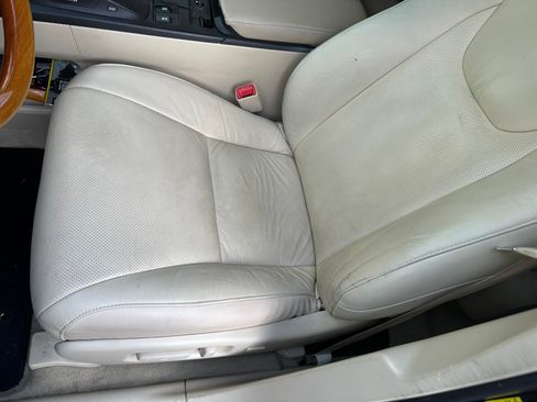 Used 2010 Lexus RX 350 AWD image 6