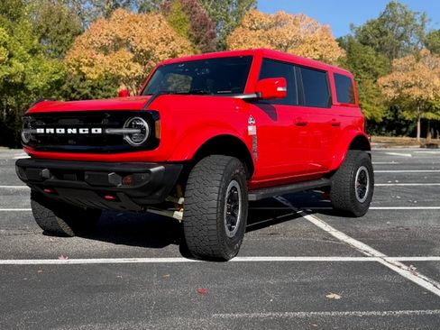 Used 2024 Ford Bronco Outer Banks w/ Sasquatch Package image 9