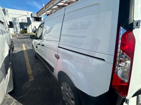 Used 2019 Ford Transit Connect XL image 10