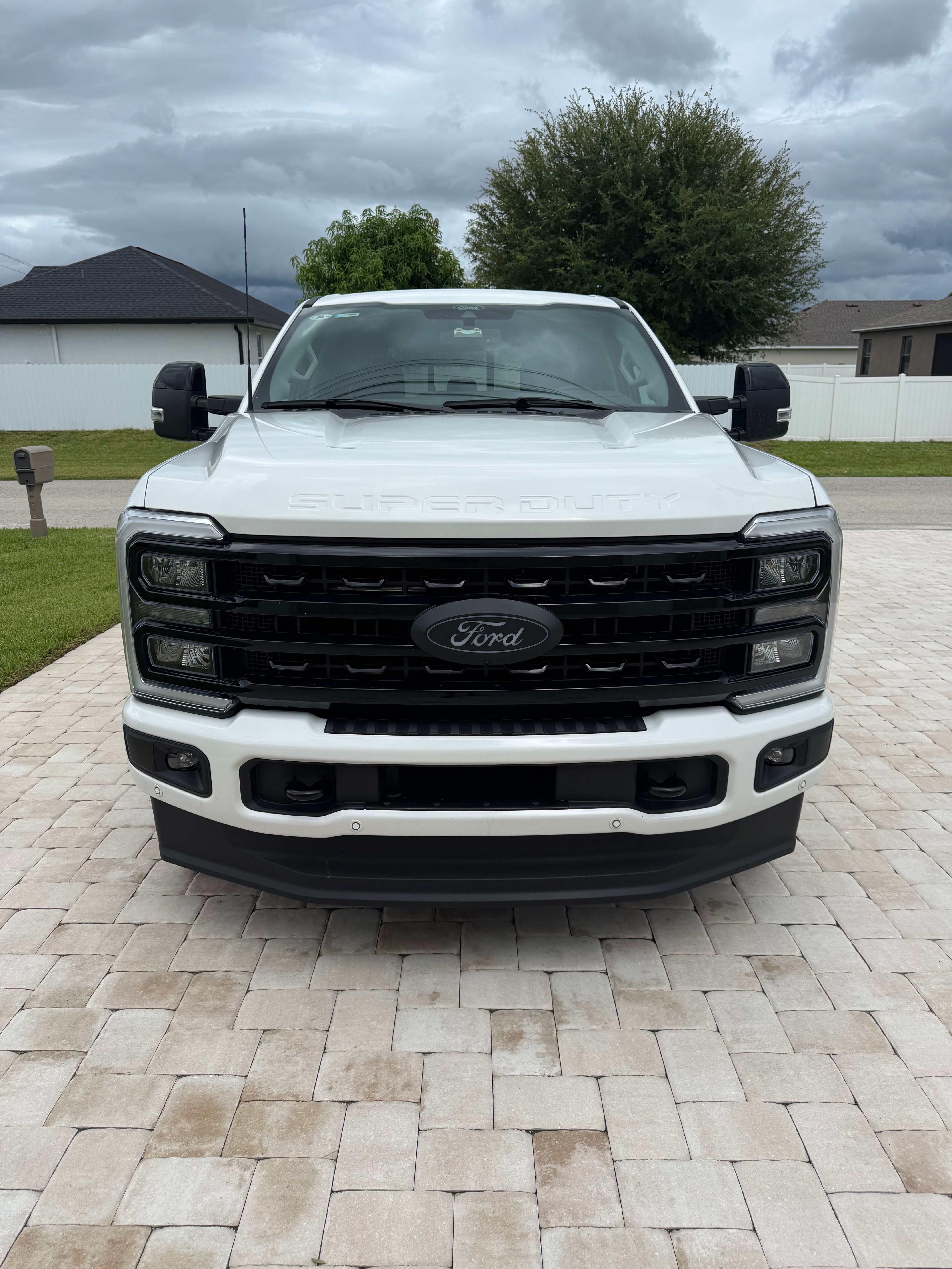 Used 2024 Ford F250 Lariat w/ Lariat Ultimate Package AWD/4WD image 1