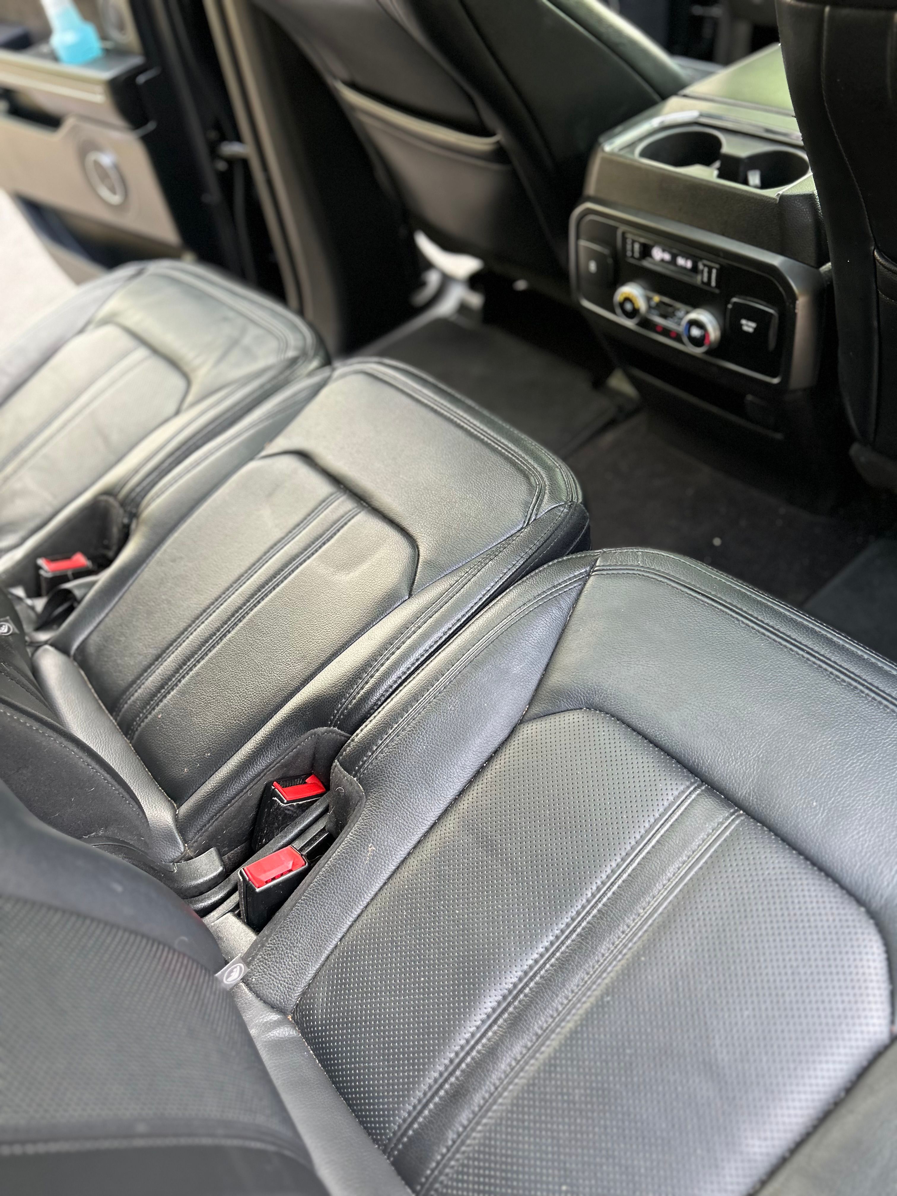 Used 2019 Ford Expedition Limited RWD image 15