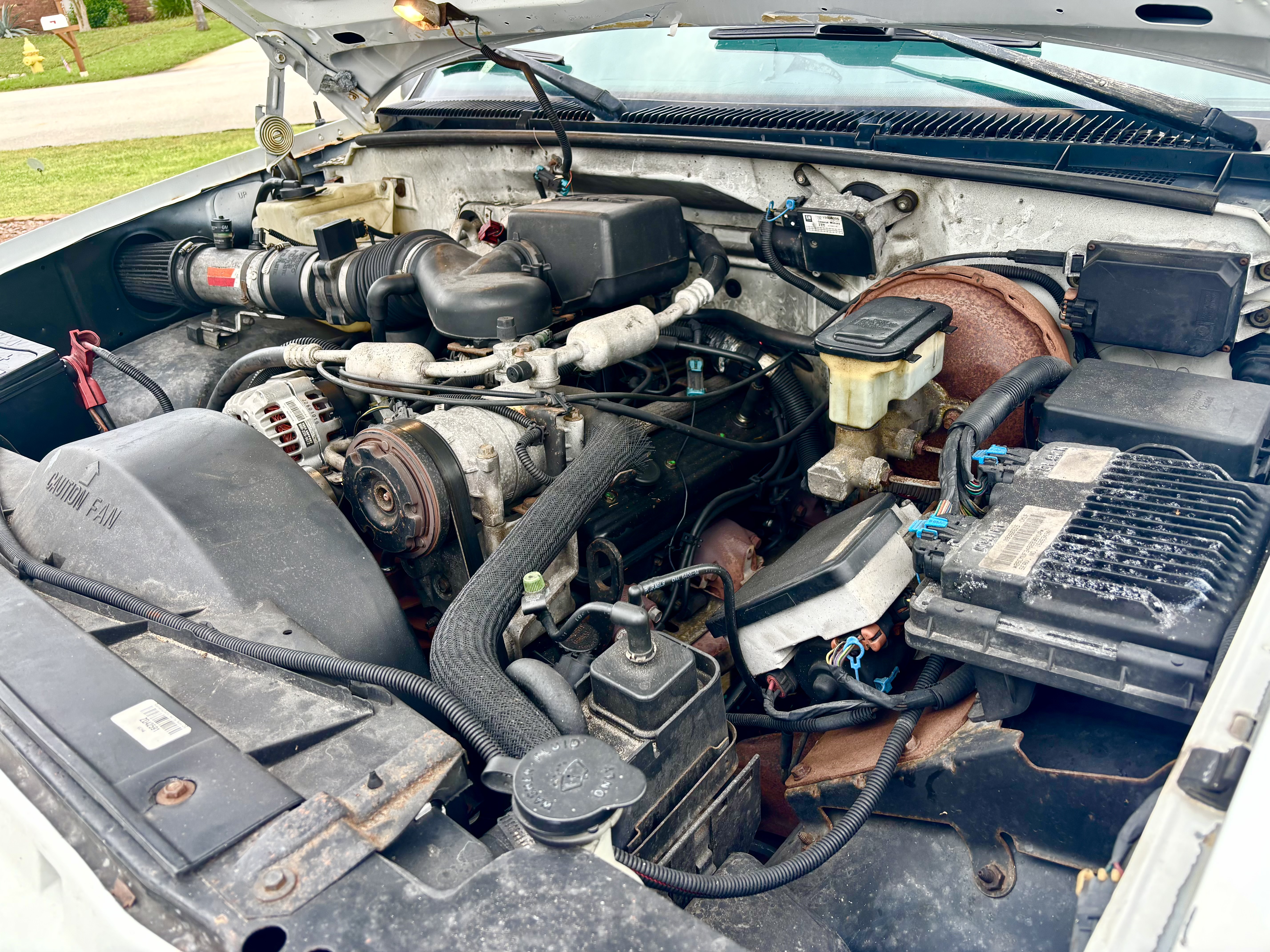 Used 1999 GMC Suburban 2WD w/ Marketing Opt Pkg 2 image 10