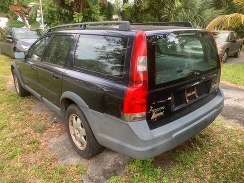 Used 2002 Volvo V70 Cross Country AWD/4WD image 5