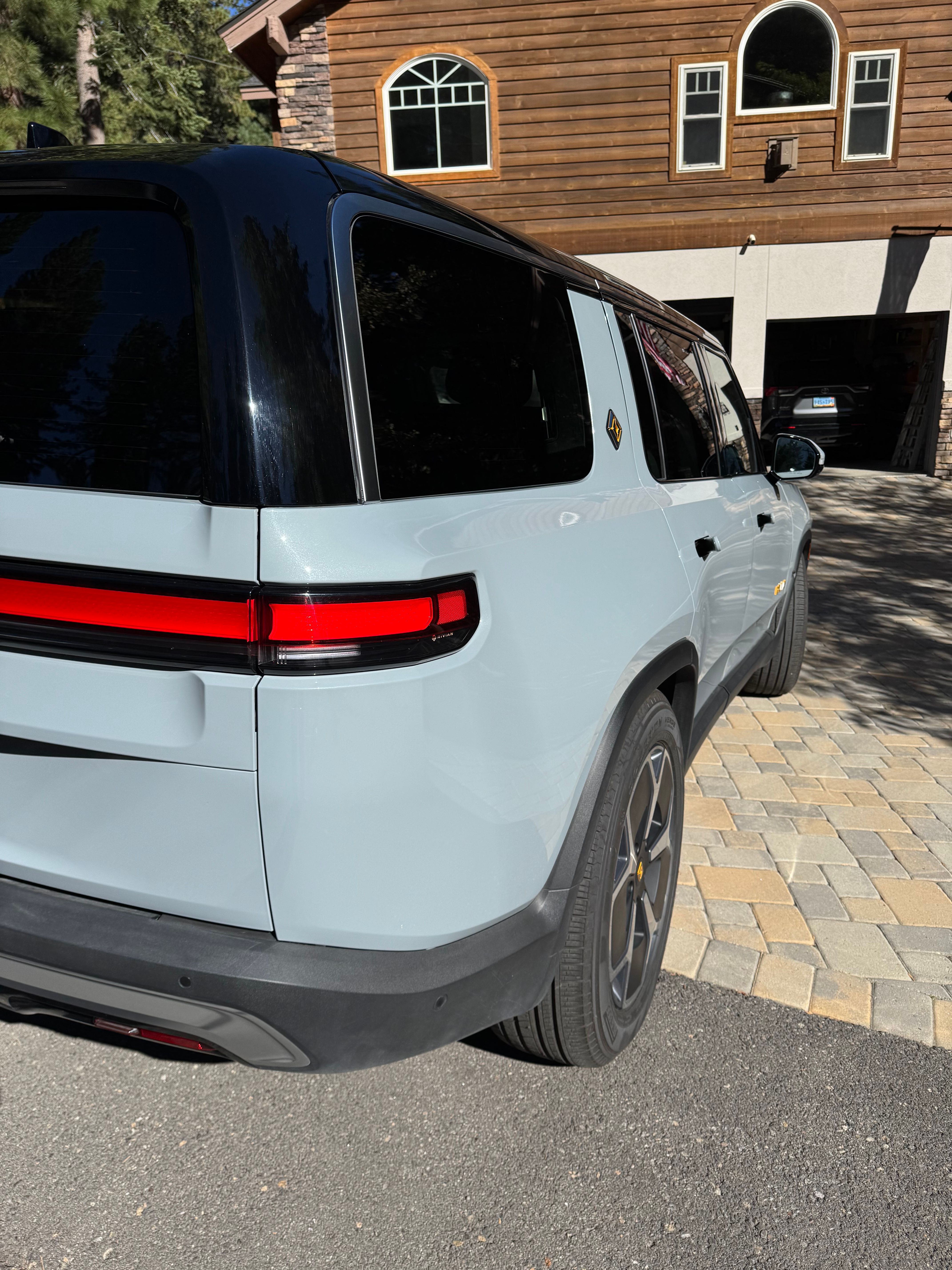 Used 2023 Rivian R1S Adventure Quad AWD/4WD image 8