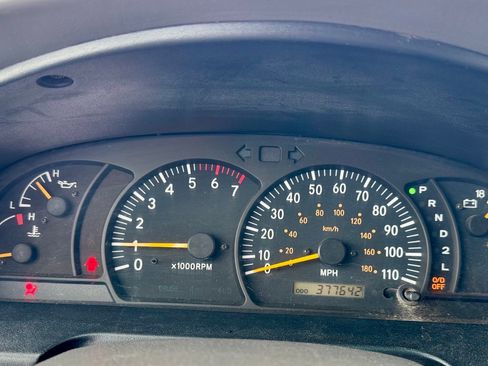 Used 2000 Toyota Tundra SR5 RWD image 9