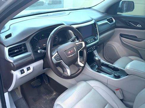 Used 2018 GMC Acadia SLT w/ LPO, Cargo Package FWD image 8