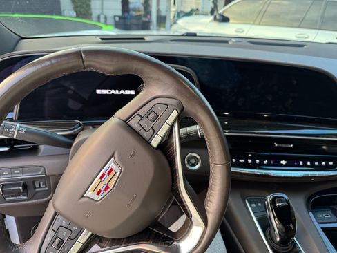 Used 2022 Cadillac Escalade Sport image 8