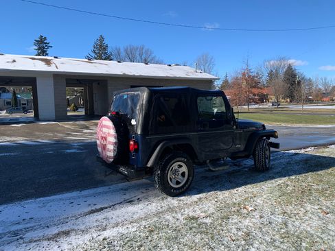 Used 2000 Jeep Wrangler SE image 5