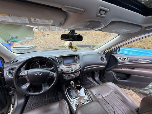 Used 2017 INFINITI QX60 Luxe w/ Deluxe Technology Package image 6