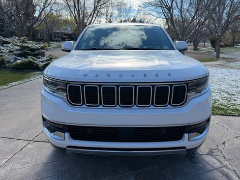 Used 2022 Jeep Wagoneer Series III image 8