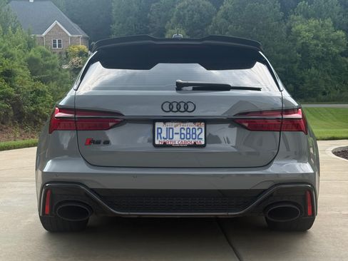 Used 2022 Audi RS 6 AWD/4WD image 5