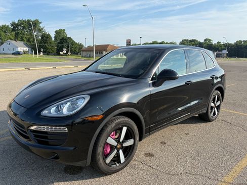 Used 2014 Porsche Cayenne AWD/4WD image 13