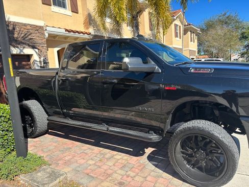 Used 2022 RAM 2500 Big Horn w/ Night Edition image 5