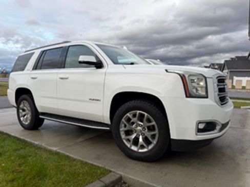 Used 2018 GMC Yukon SLE w/ SLE Value Package image 15