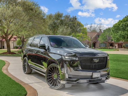 Used 2021 Cadillac Escalade Sport w/ Driver Assist Tech Package image 2