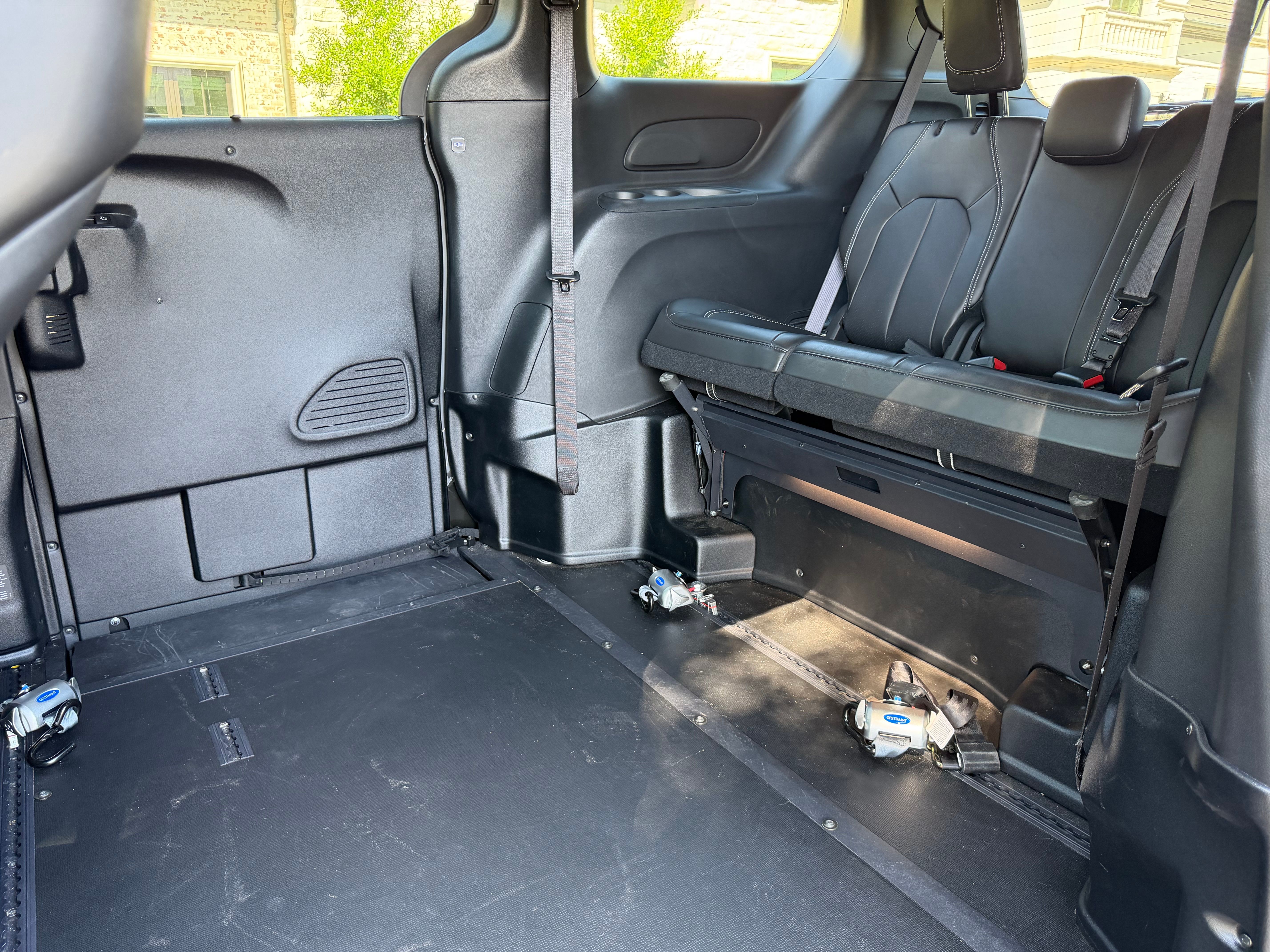Used 2025 Chrysler Pacifica Select FWD image 22