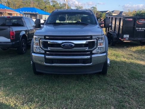 Used 2022 Ford F550 2WD Regular Cab Super Duty image 10