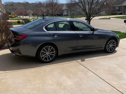 Used 2021 BMW 330i xDrive Sedan w/ Premium Package AWD/4WD image 2