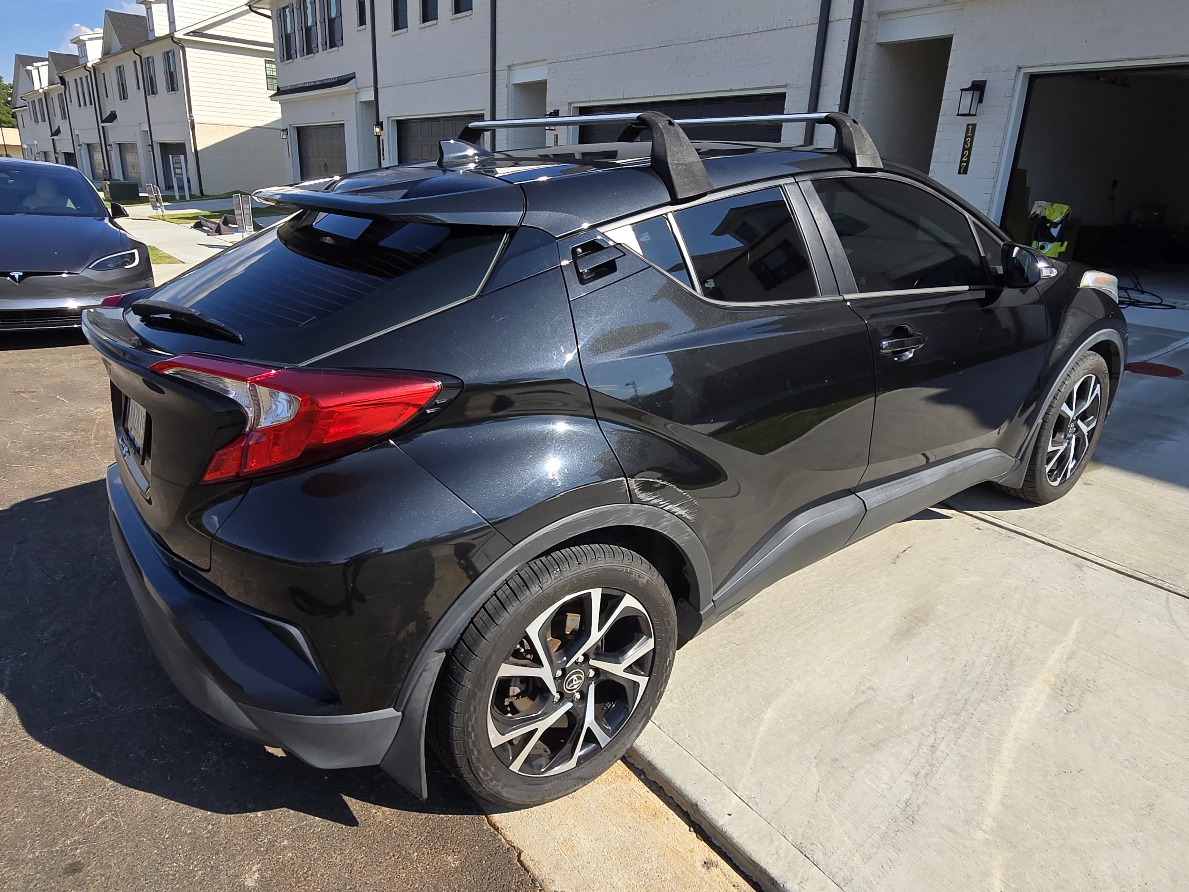 Used 2018 Toyota C-HR XLE FWD image 8