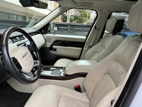 Used 2020 Land Rover Range Rover Long Wheelbase HSE image 9