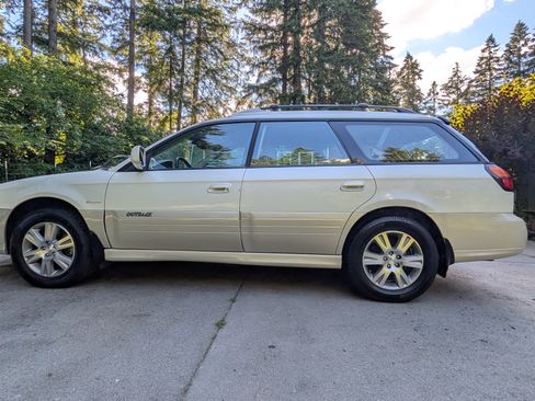 Used 2004 Subaru Outback H6 35th Anniversary Edition AWD/4WD image 4