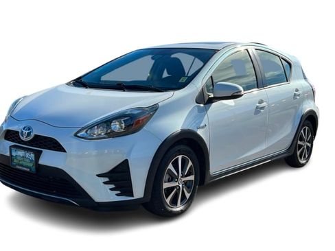 Used 2018 Toyota Prius C Three image 1