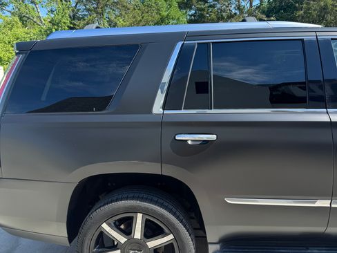 Used 2016 Cadillac Escalade Luxury RWD image 6