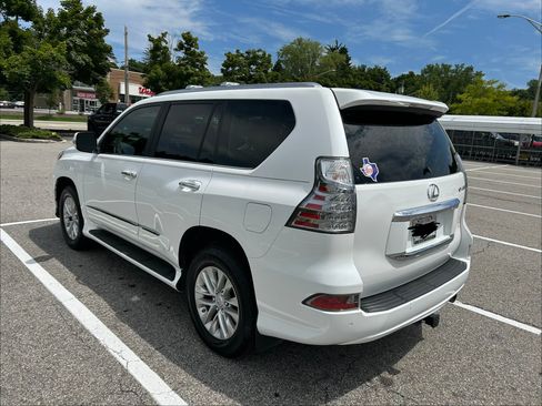 Used 2016 Lexus GX 460 w/ Premium Package AWD/4WD image 2