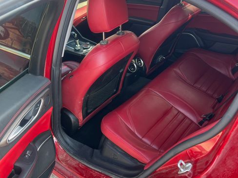 Used 2018 Alfa Romeo Giulia Ti w/ Quick Order Package 22X Lusso image 2