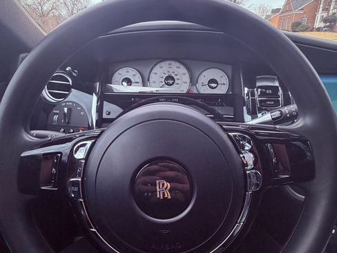 Used 2015 Rolls-Royce Ghost image 21