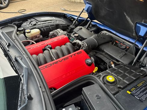 Used 2003 Chevrolet Corvette Z06 w/ Memory Package, 3 Drivers image 4