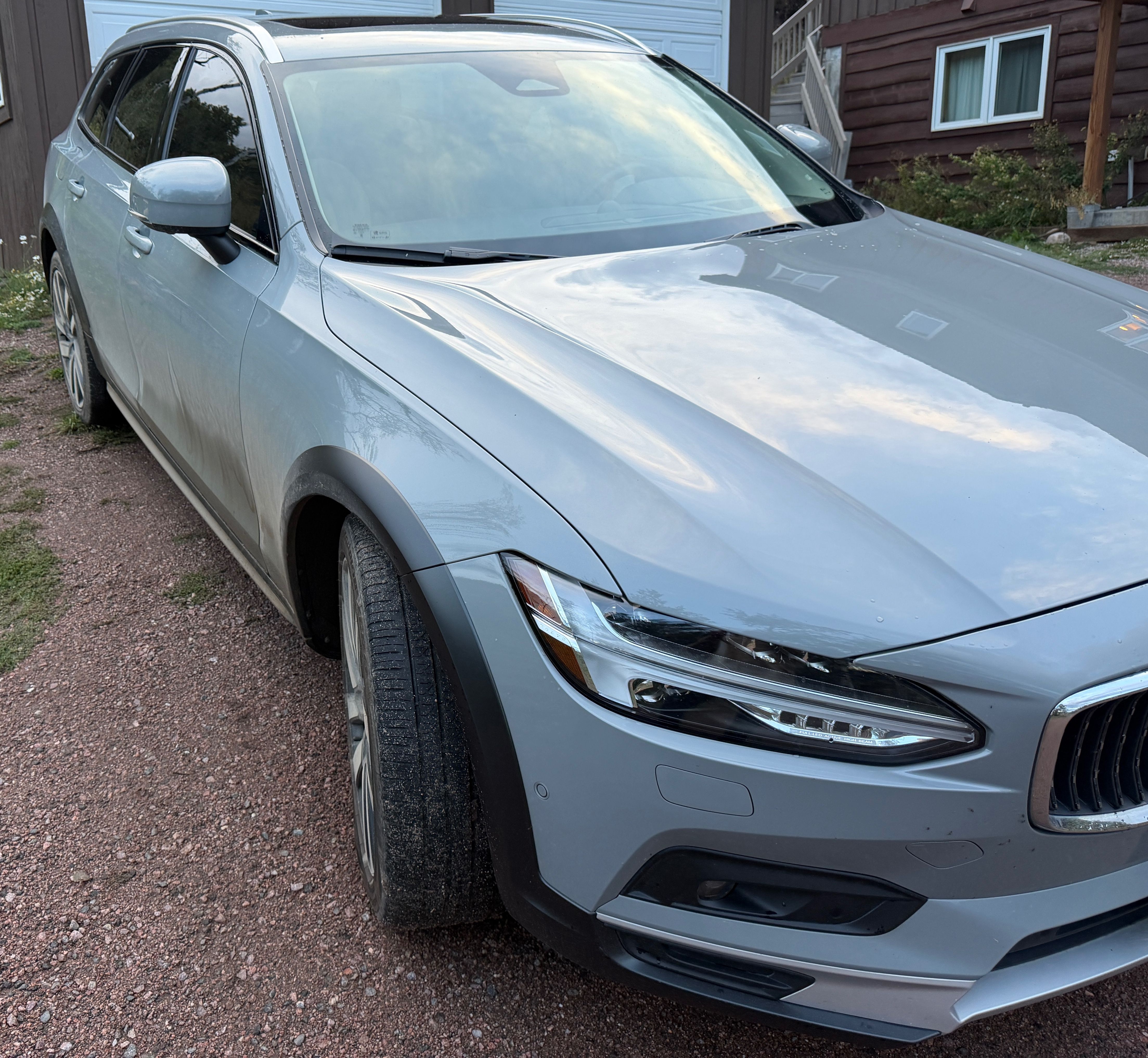 Used 2024 Volvo V90 B6 Cross Country Ultimate AWD/4WD image 1