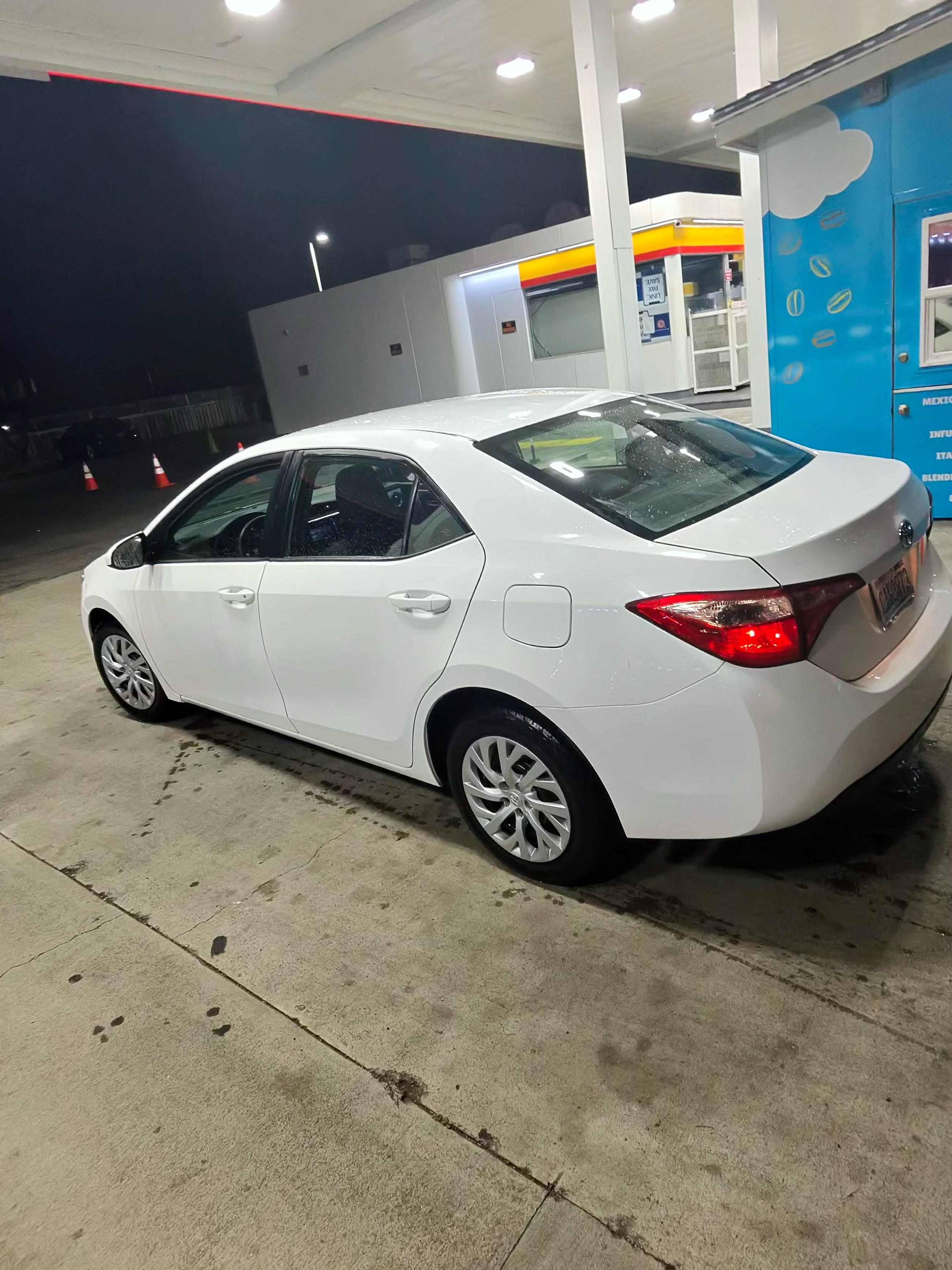 Used 2019 Toyota Corolla LE FWD image 6