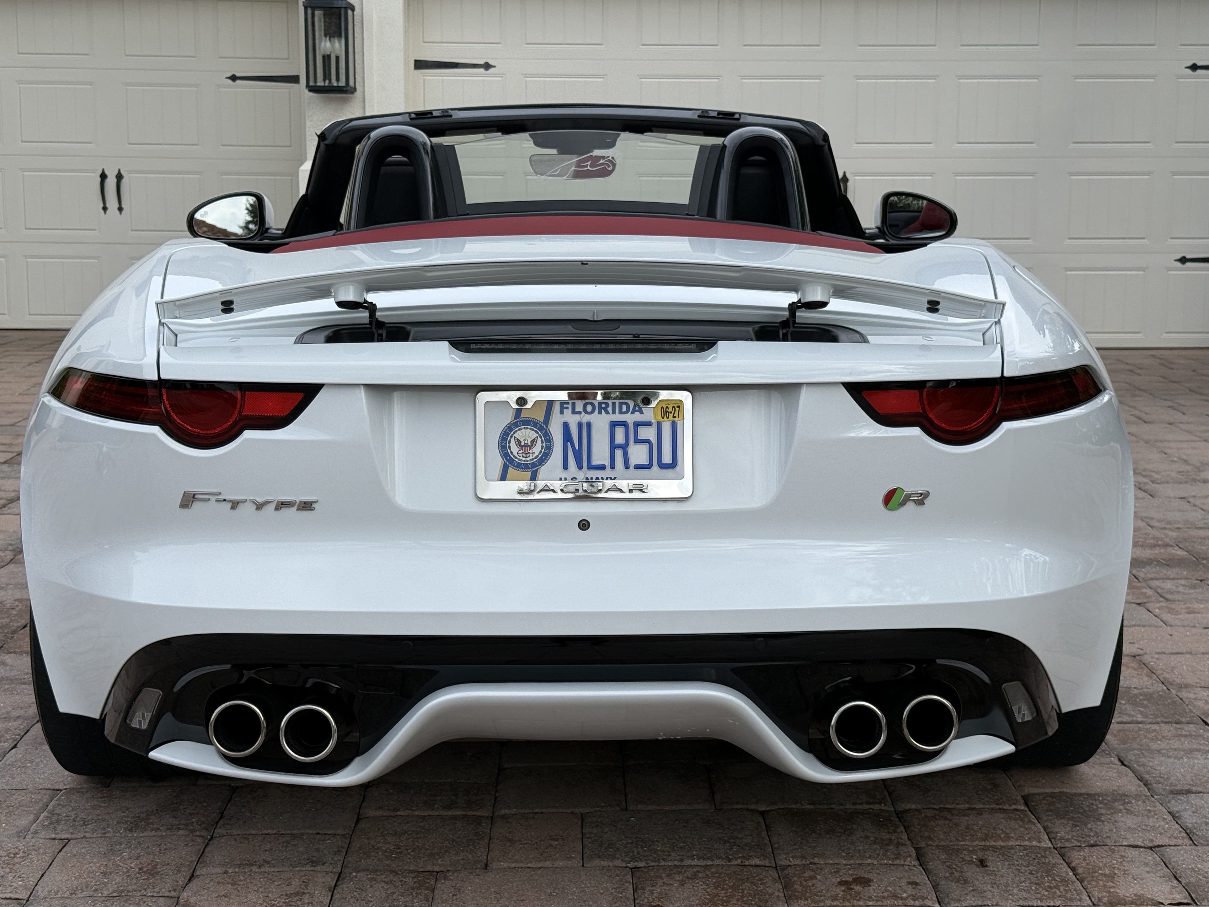 Used 2019 Jaguar F-TYPE R AWD/4WD image 9