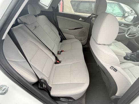 Used 2019 Hyundai Tucson SE w/ Cargo Package AWD/4WD image 13
