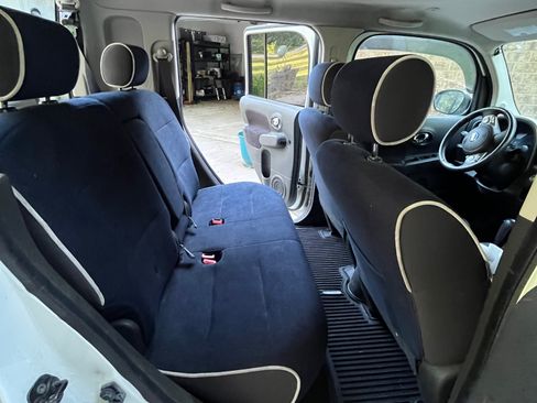 Used 2012 Nissan Cube 1.8 S w/ Indigo Limited Edition Pkg image 5