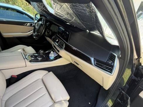 Used 2019 BMW X5 xDrive40i w/ Premium Package 2 AWD/4WD image 25