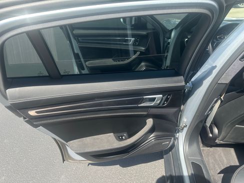 Used 2019 Porsche Panamera GTS image 23