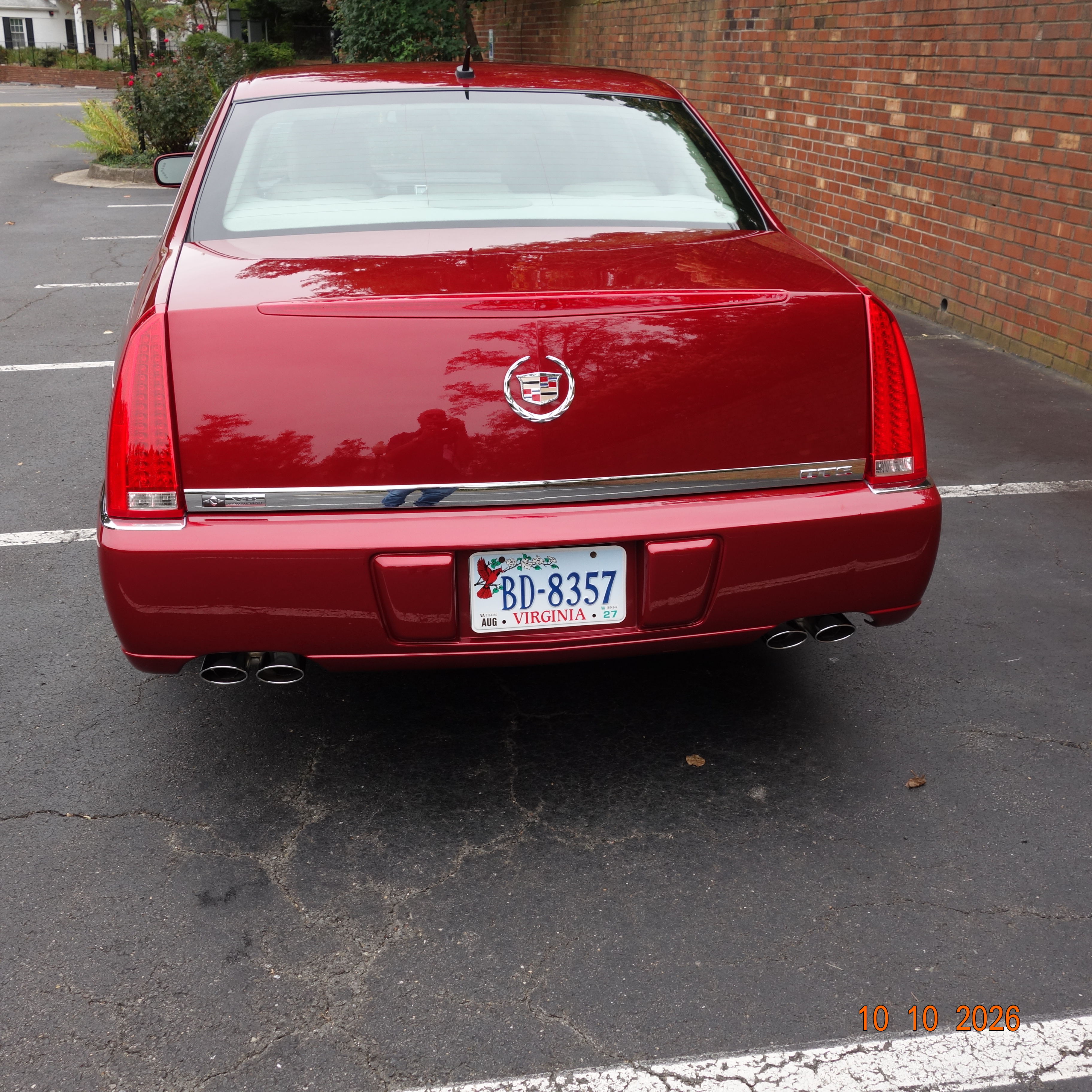 Used 2008 Cadillac DTS w/ Sun And Sound Package FWD image 10