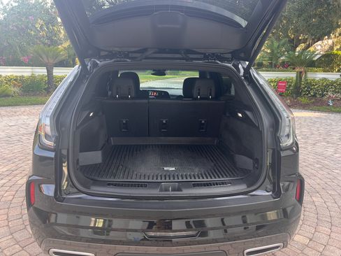 Used 2025 Cadillac XT4 Sport image 6