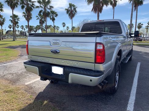 Used 2016 Ford F350 Platinum AWD/4WD image 6