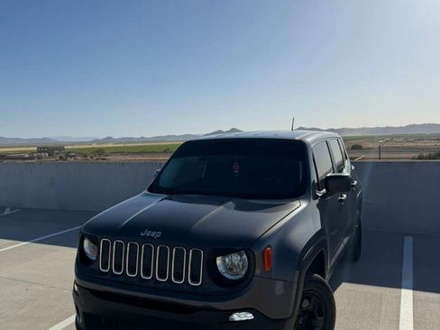 Used 2017 Jeep Renegade Sport w/ Power & Air Group AWD/4WD image 5